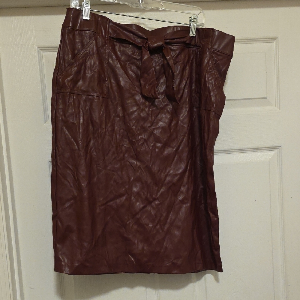 Soho Burgundy Leather Pencil Skirt